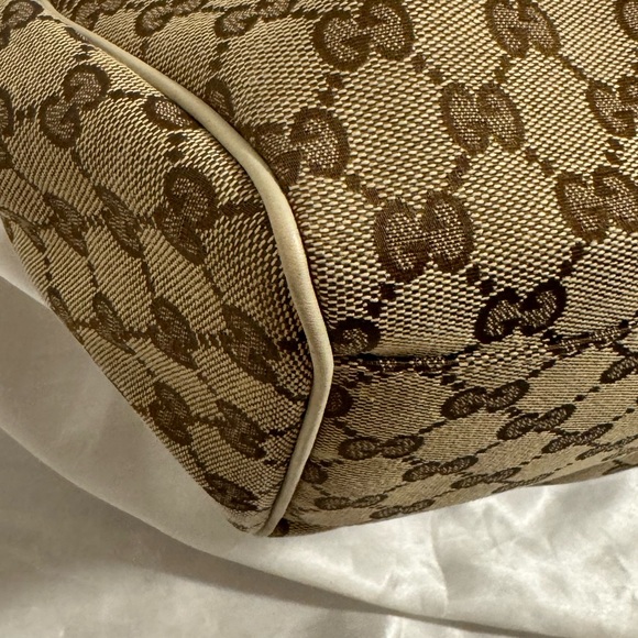 Gucci Large Sukey Monogram Tote - Picture 6 of 16